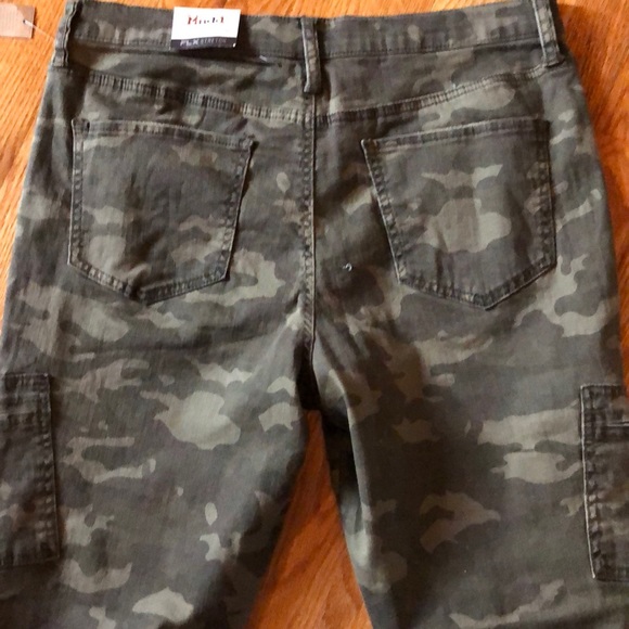 1 LEFT‼️ NWT 🌲 MUDD CAMOUFLAGE JEAN JEGGINGS Sz 0 - Picture 3 of 8